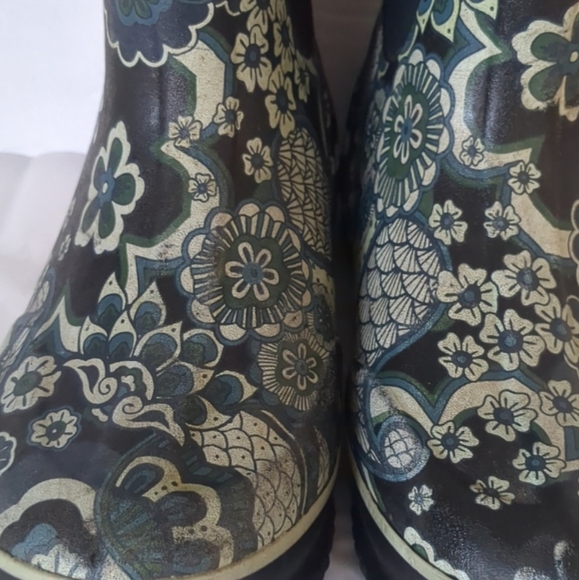 BOGS Women's Rain Boot Size 6 - Picture 3 of 9